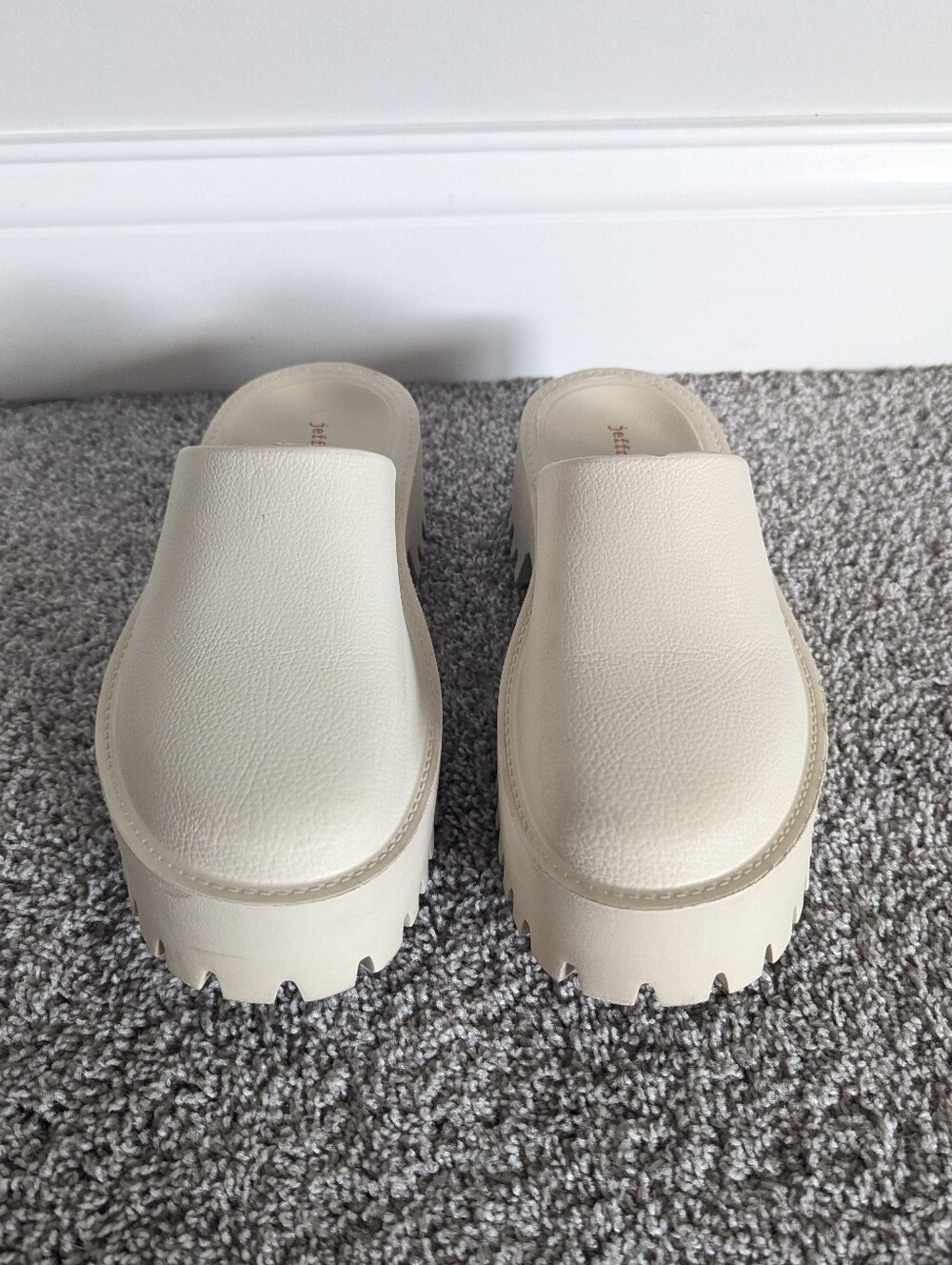 Jeffrey Campbell Clogge Platform Lug Sole Mules - Cream sz 7 - Picture 2 of 6
